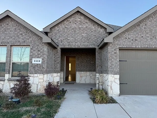 Building Photo - 1412 Chestnut Cove Dr