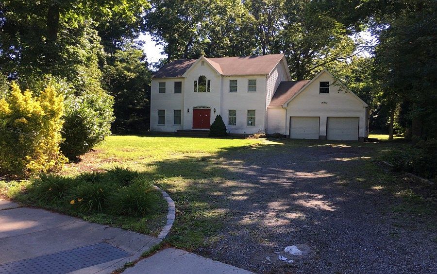 1st image of 231 Brooksite Dr