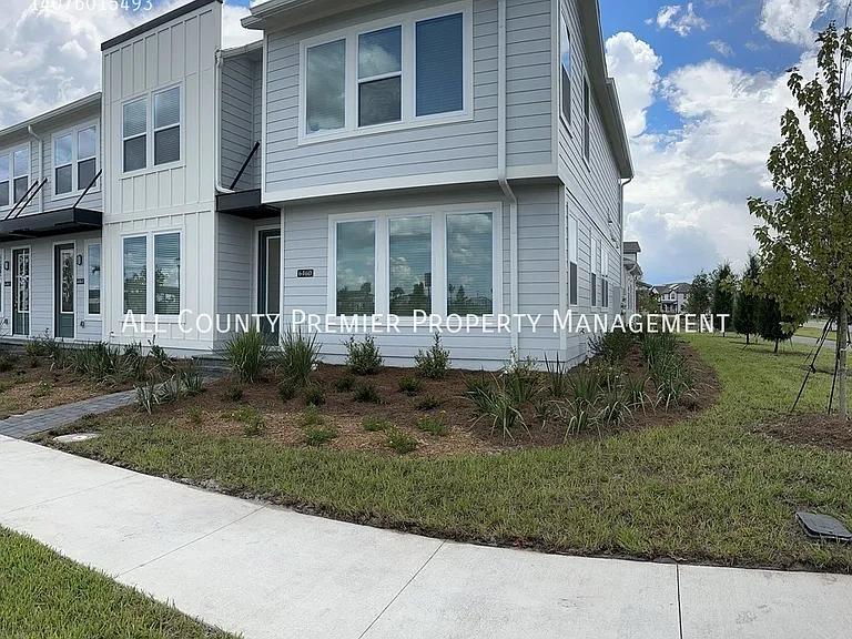 6460 Barnstorm Way — Photo 1