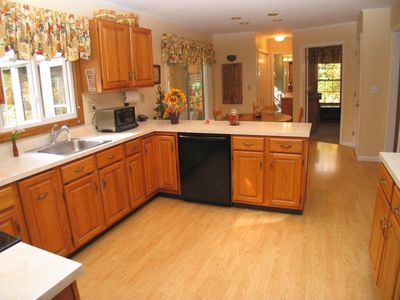 1A Grandview Dr, Danbury, CT, 06811