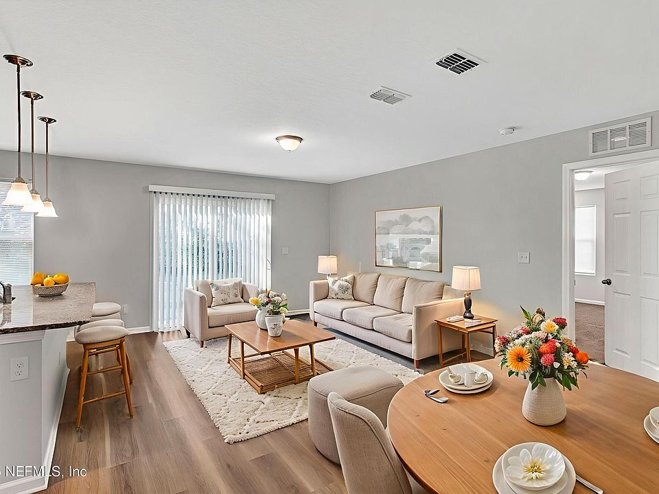 1st image of 2308 COMMONWEALTH Avenue
