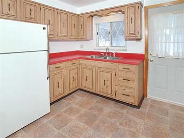2nd image of 711 William Dr