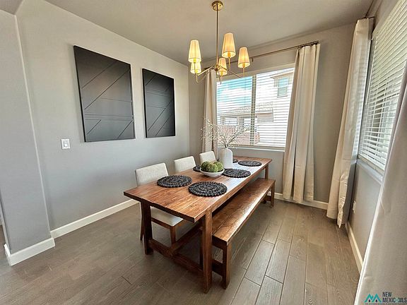 3rd image of 2923 Carino Dr