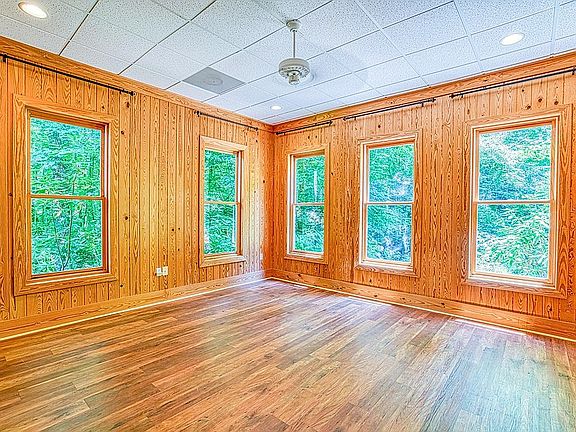 2nd image of 262 Crystal Springs Dr