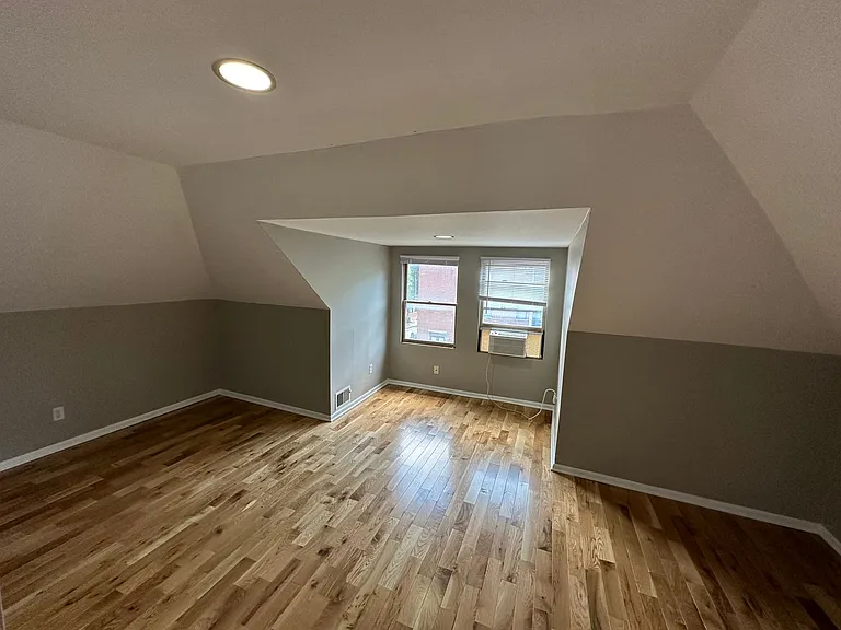 Collins Ave 241-243 MLR — Photo 20