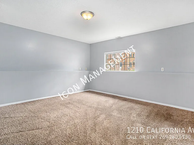 1210 California Ave — Photo 12