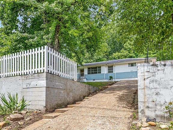3rd image of 3641 Thrushwood Dr