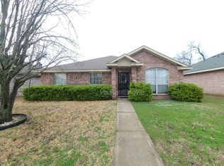 787 Catalina Dr, Lancaster, TX 75146