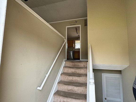 2nd image of 2696 Berwood Ln
