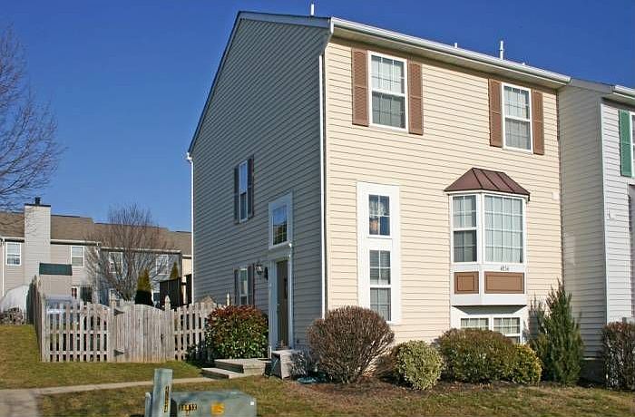 End-of-Group Townhouse