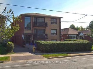 139 Royal York Rd #3, Toronto, ON M8V2T9
