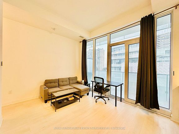 5th image of 3900 Confederation Pkwy #323