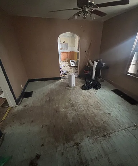 2618 E Garfield Ave — Photo 9