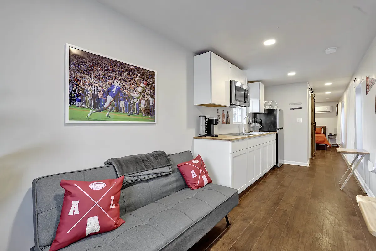 1 bed, 360 sqft, $900 — Photo 3