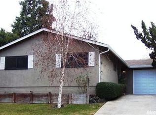 1633 W J St, Oakdale, CA 95361