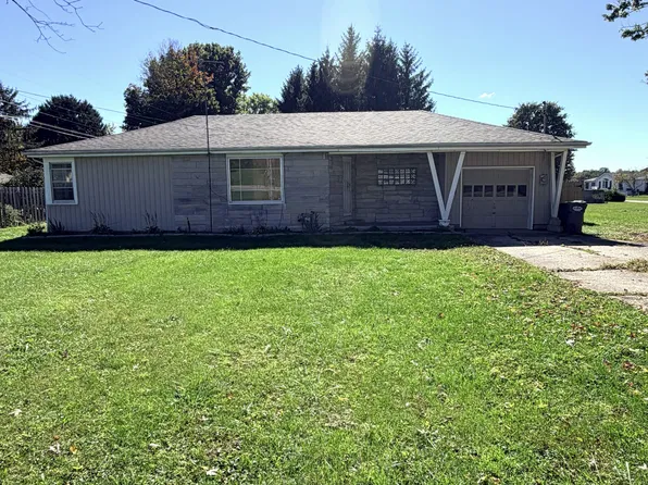 2733 W 38th St, Anderson, IN 46011