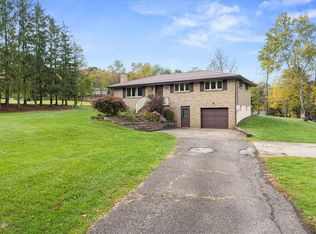 135 Winterset Rd, Baden, PA 15005