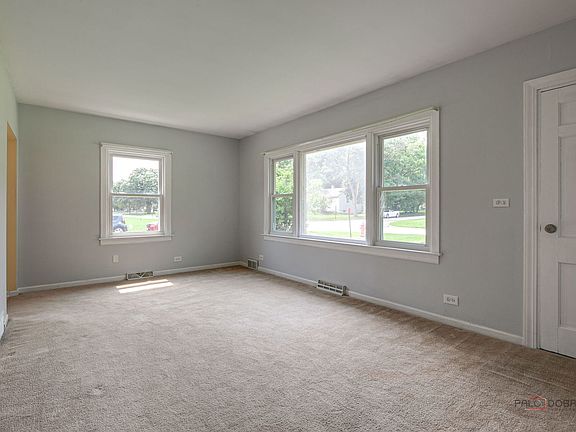 3rd image of 741 Franklin Ave
