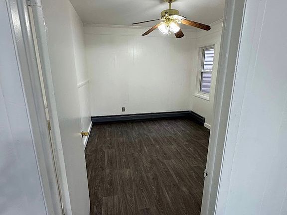 4th image of 415 Washington Ave #1