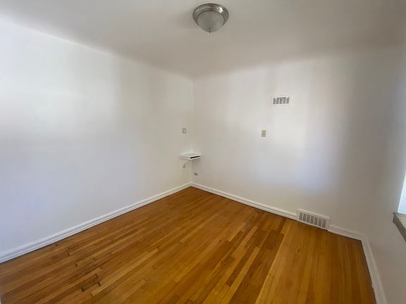 4th image of 2929 E Bruce Randolph Ave #4