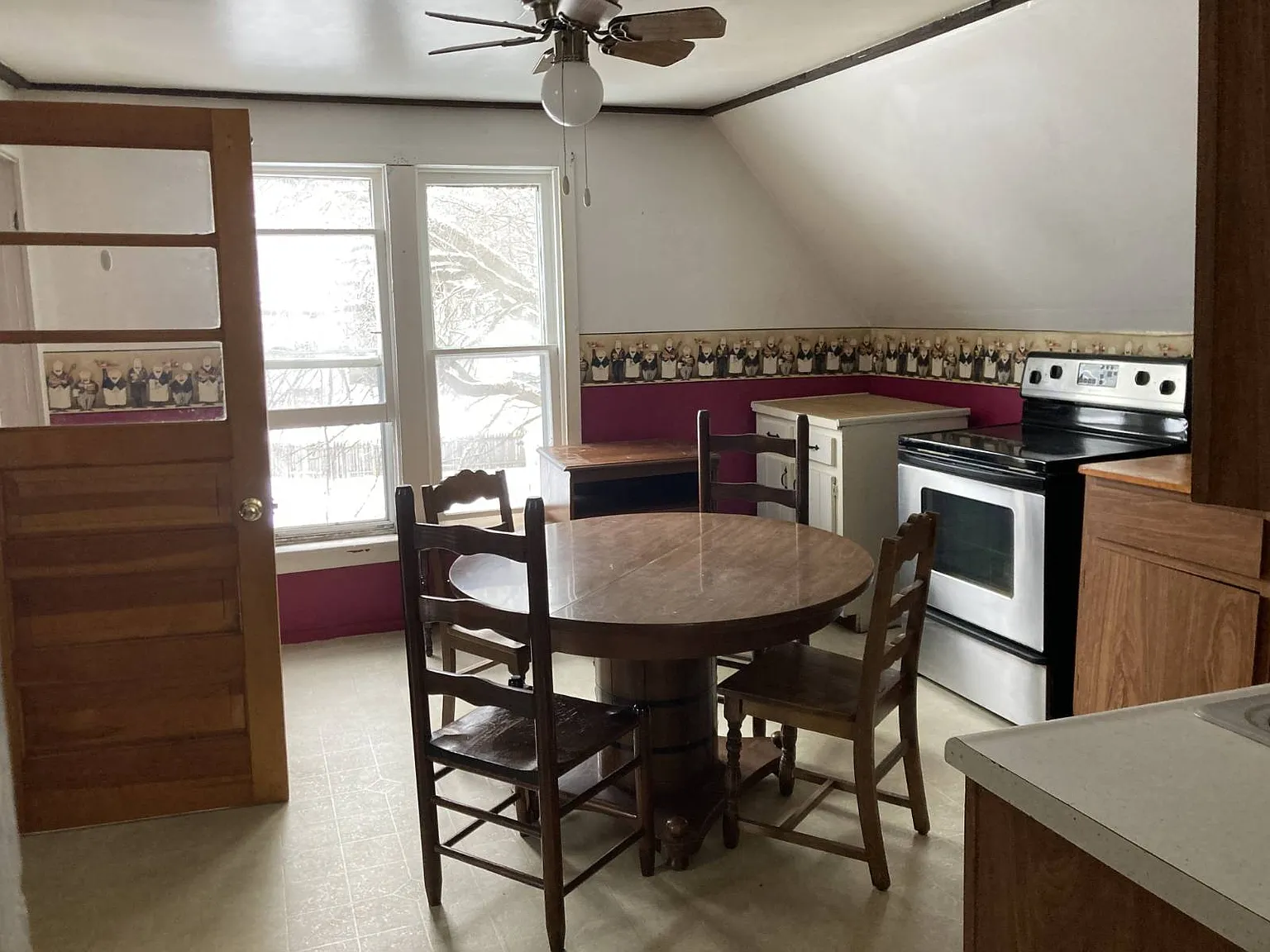 1 bed, 1.0 bath, $850 — Photo 3