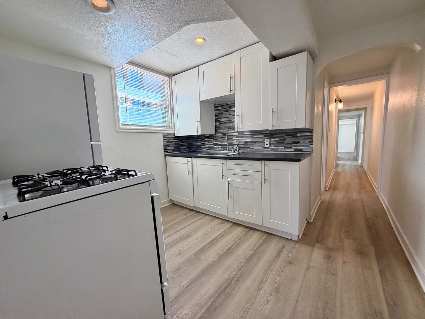 725 25th St - 5 — Photo 3