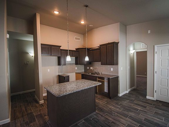 3rd image of 6933 Mesquite Hill Dr