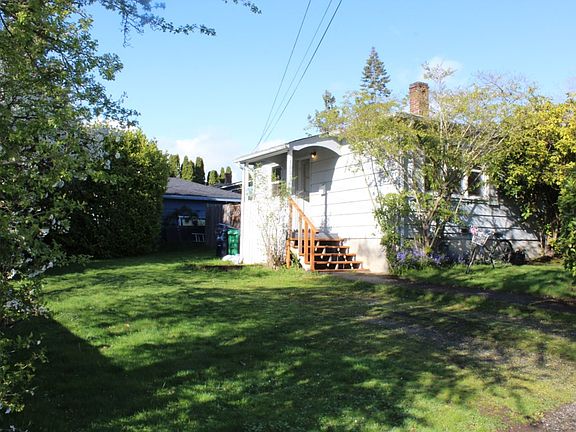 5th image of 10216 NE 65th St