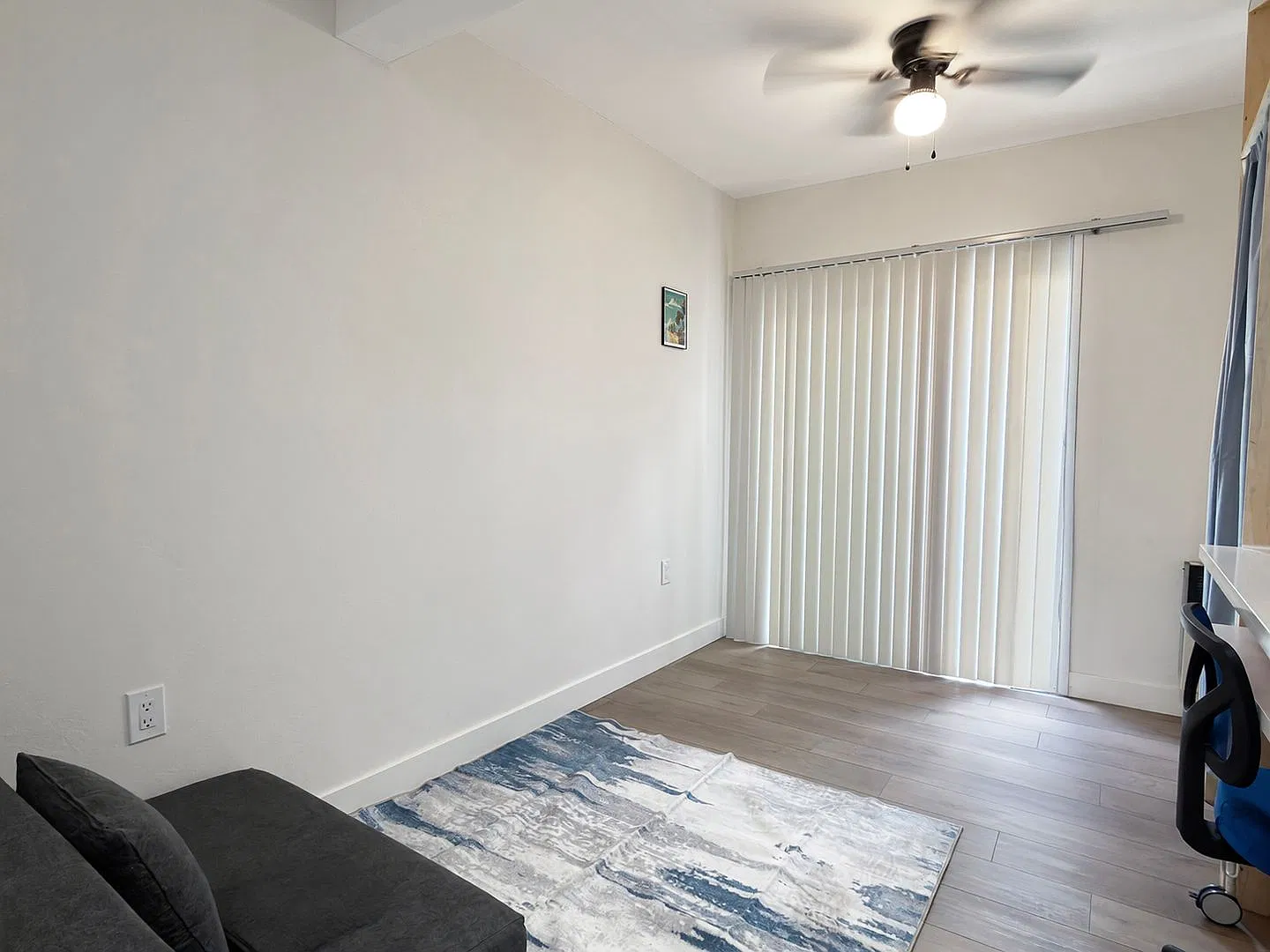 LB1478 -1484 Henderson — Photo 3