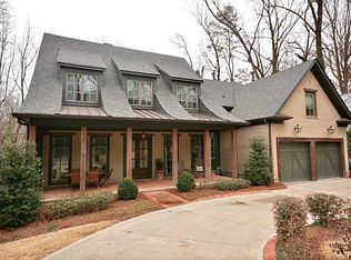 2595 Ridgewood Rd NW, Atlanta, GA 30318