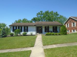 127 Farmington Dr, Hamilton, OH 45013