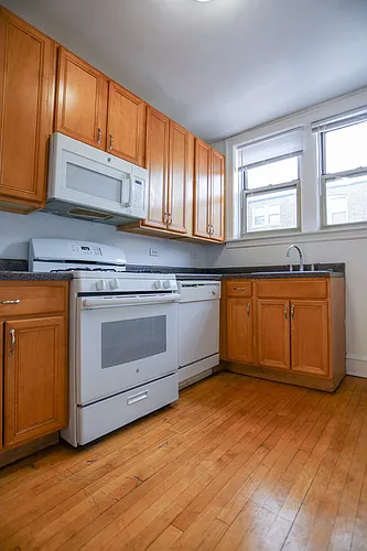 2234 W Farwell Ave #1 Photo 1