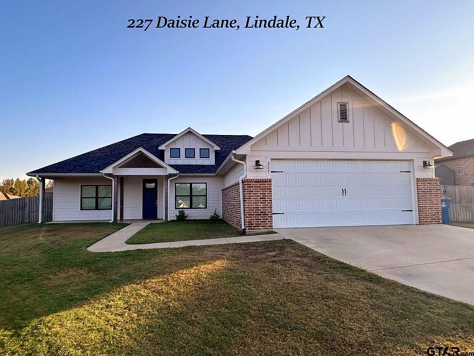 1st image of 227 Daisie Ln #6