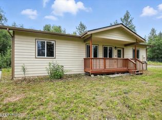 501 E Silver Fox Ln, Wasilla, AK 99654