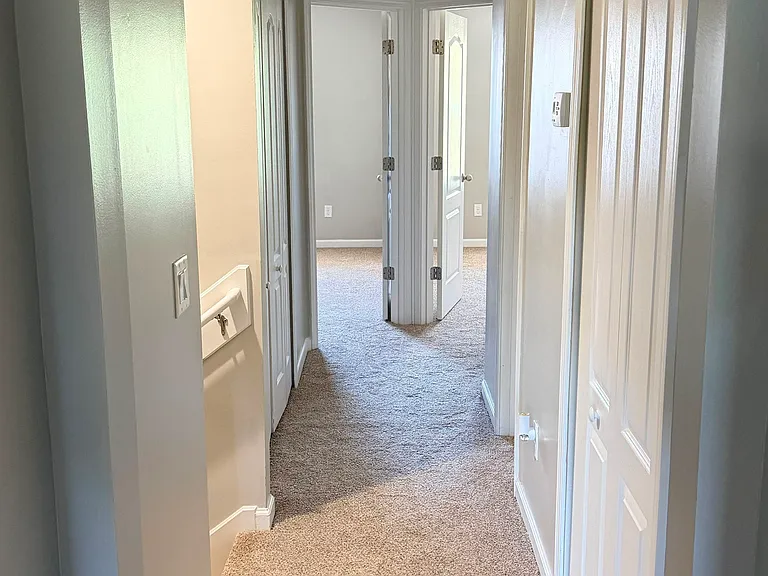 2755 Hollybrook Ln — Photo 20