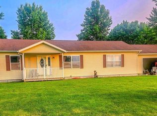 22895 Fawn River Rd, Sturgis, MI 49091