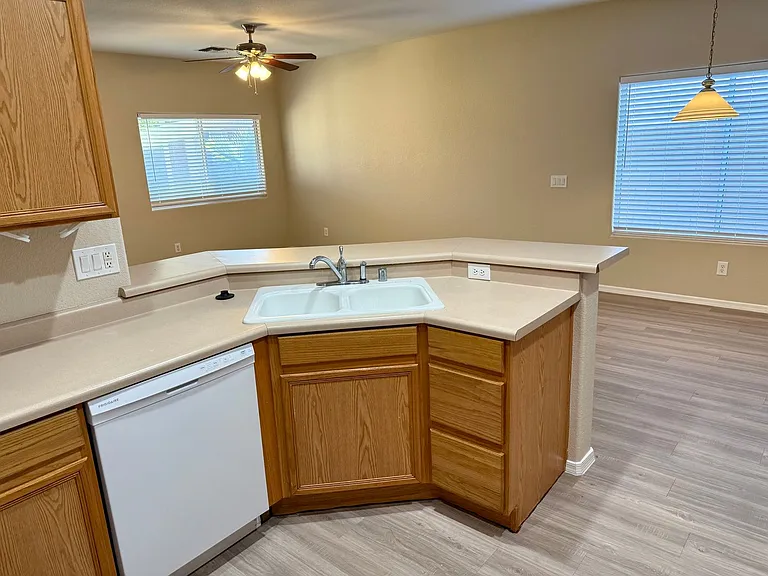 3783 E Woodside Way — Photo 6