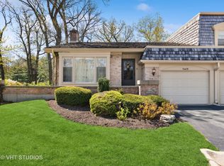 19W011 Avenue Barbizon, Oak Brook, IL 60523