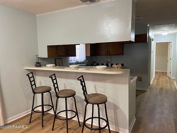 5th image of 218 Wilree Dr