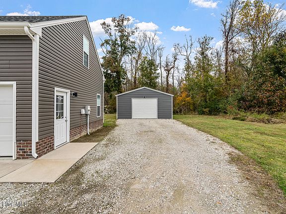 4th image of 127 Wiley Drive