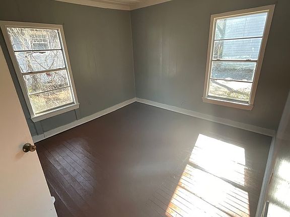 3rd image of 2536 Lamar St
