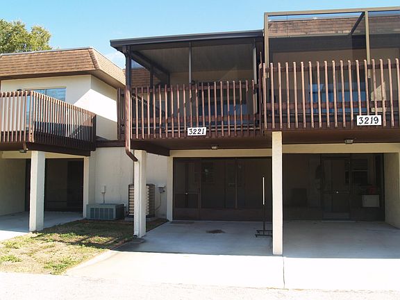 3rd image of 3221 Ramblewood Dr N