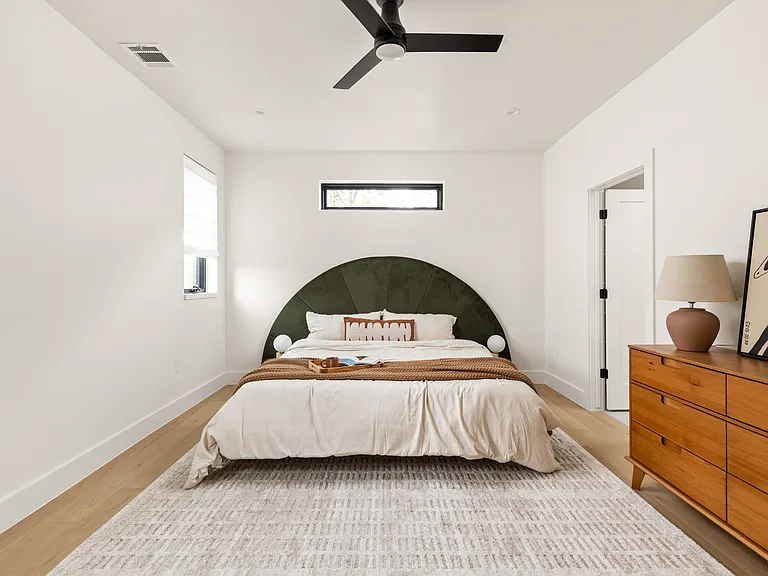 S 1st St — Photo 12