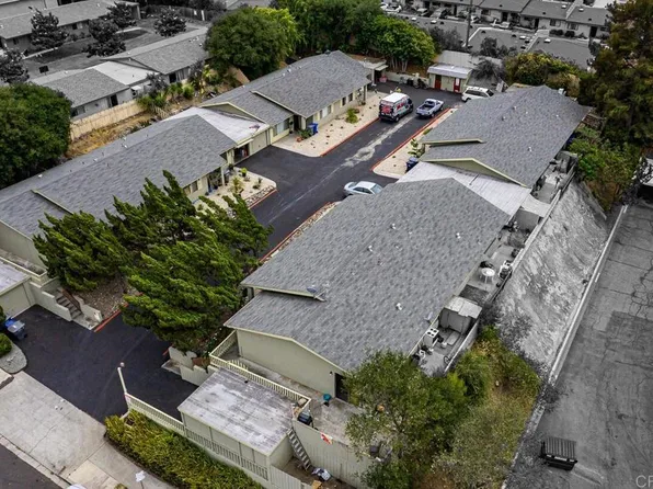 1045-51 Meadow Lake Dr, Vista, CA 92084