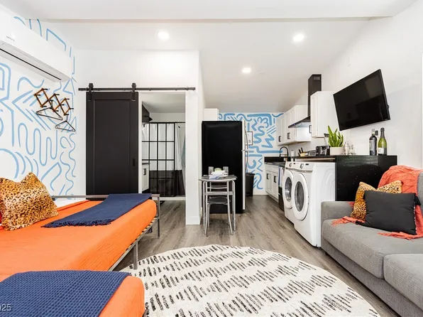 522 E Saint Louis Ave #5, Las Vegas, NV 89104