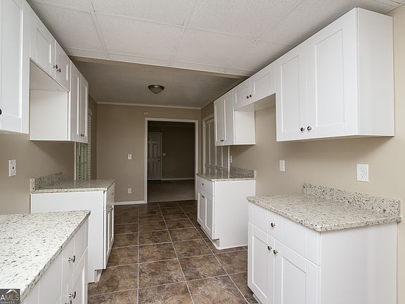5th image of 3554 Mill Glen Dr