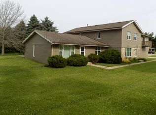 5167 Seaton Hall Dr, Machesney Park, IL 61115