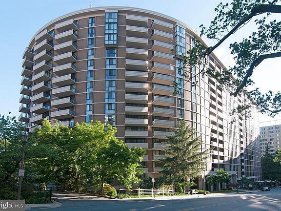 3rd image of 4620 N Park Ave E #803E