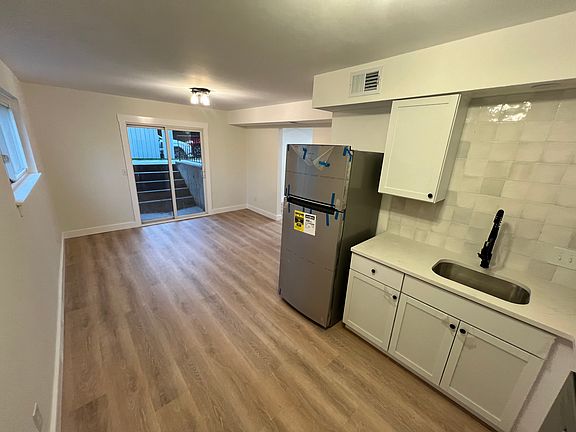 3rd image of 3407 Elm Street Dr