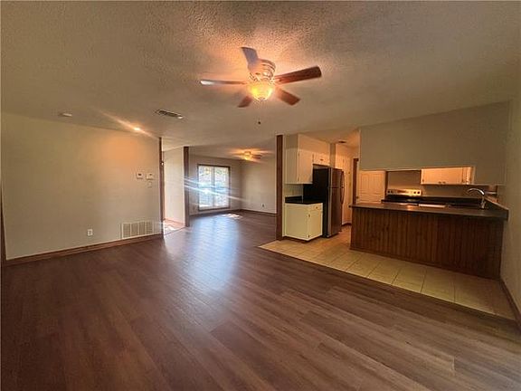 5th image of 1554 Wildwood Ln